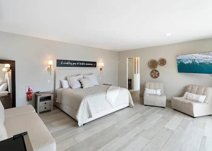 Сasa de vacaciones Luxe Tropical With Sparkling Infinity Pool, Panoramic Ocean Views & Community Amenities Playa Flamingo